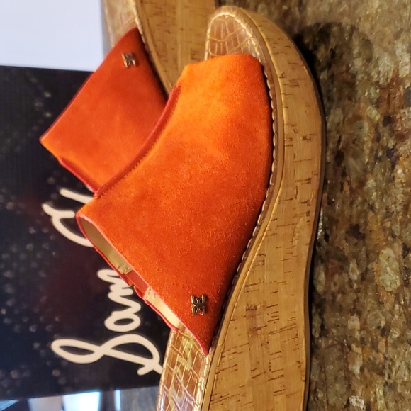 Sam Edelman Ranger Platform Slide - Picture 3 of 12